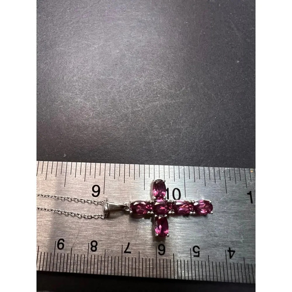 Raspberry rhodolite garnet cross pendant and chain necklace in sterling silver - Picture 7 of 16